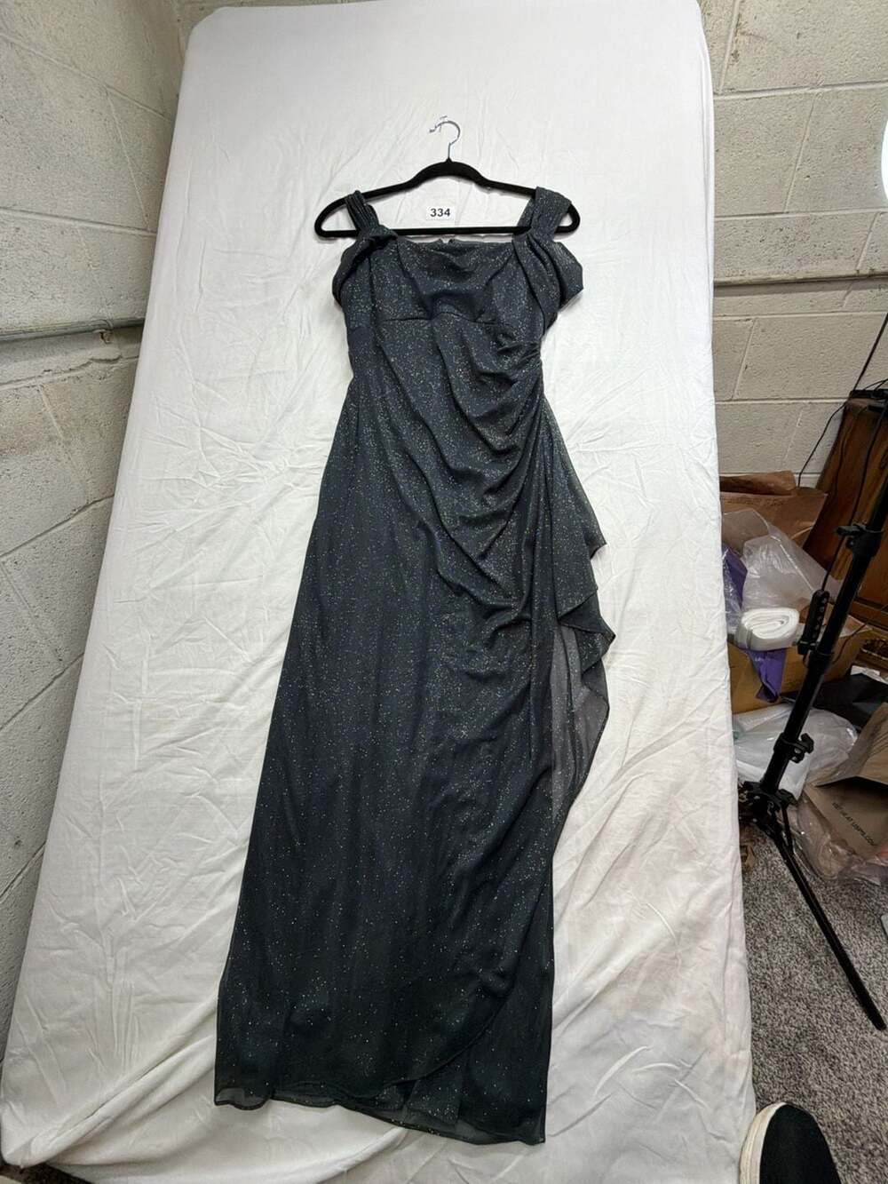 Alex Evenings Cold Shoulder Ruffle Glitter Chiffon Gown Petite 4P